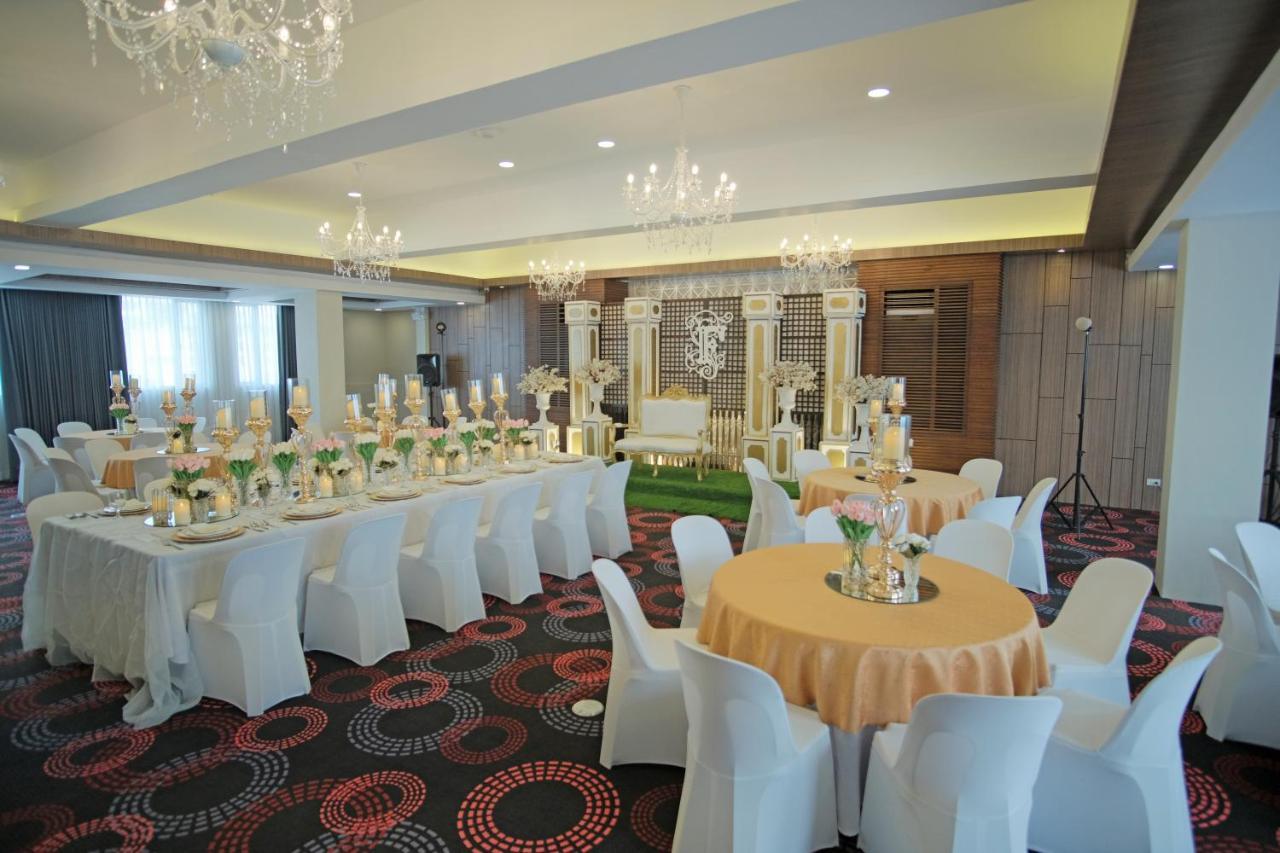 Fersal Hotel Malakas, Кесон-Сити Экстерьер фото