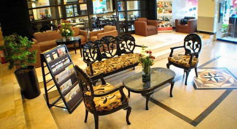 Fersal Hotel Malakas, Кесон-Сити Экстерьер фото